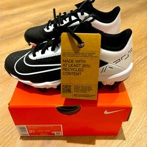 Nike Vapor Edge Shark 2 BG Football Cleats NEW WITH TAGS